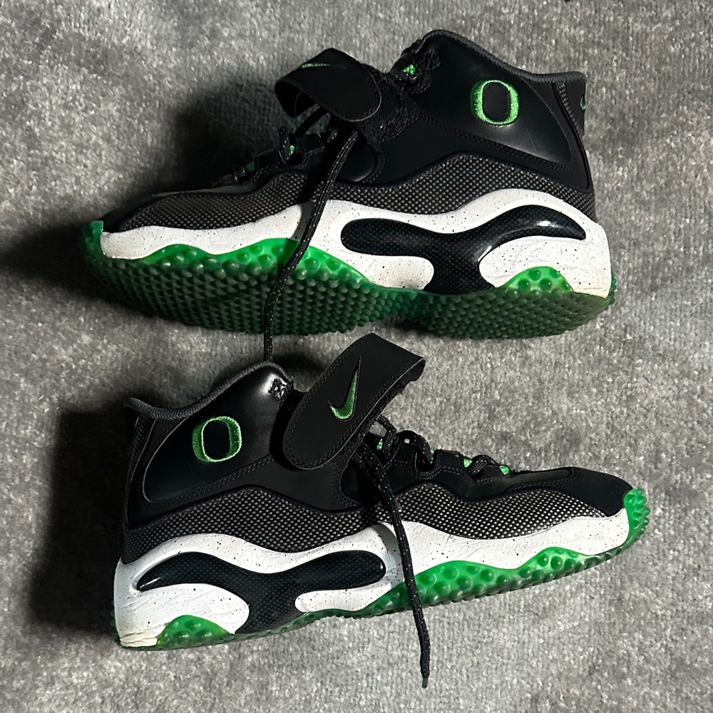 NIKE AIR ZOOM TURF  “OREGON DUCKS”